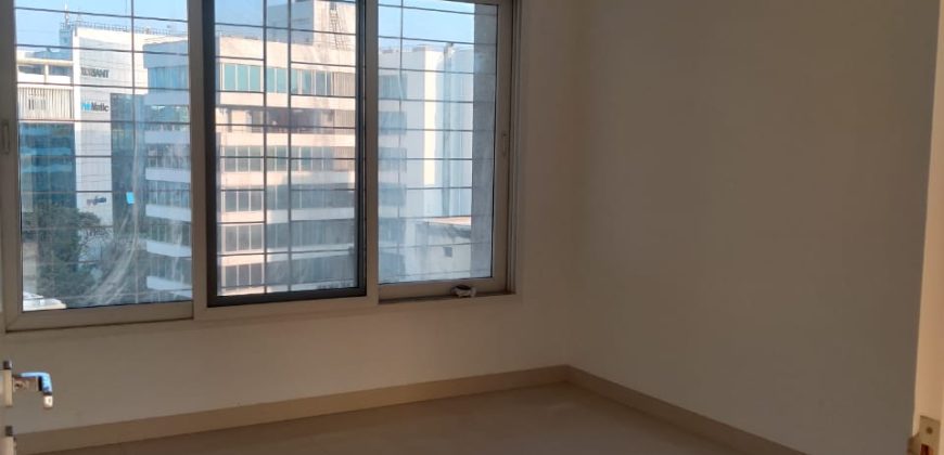 3.5 BHK FLAT FOR SALE AT EMIRUS AT BALEWADI HIGHSTREET, BANER, PUNE.