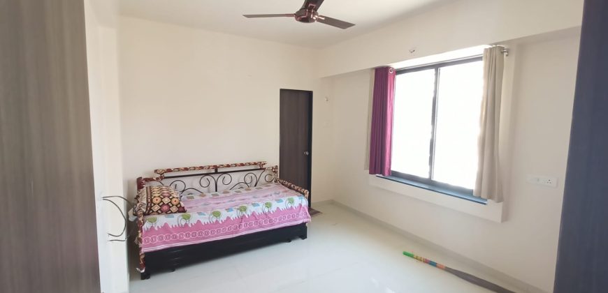 2 BHK SPACIOUS APARTMENT FOR SALE AT MOHAN NAGAR, BANER, PUNE.